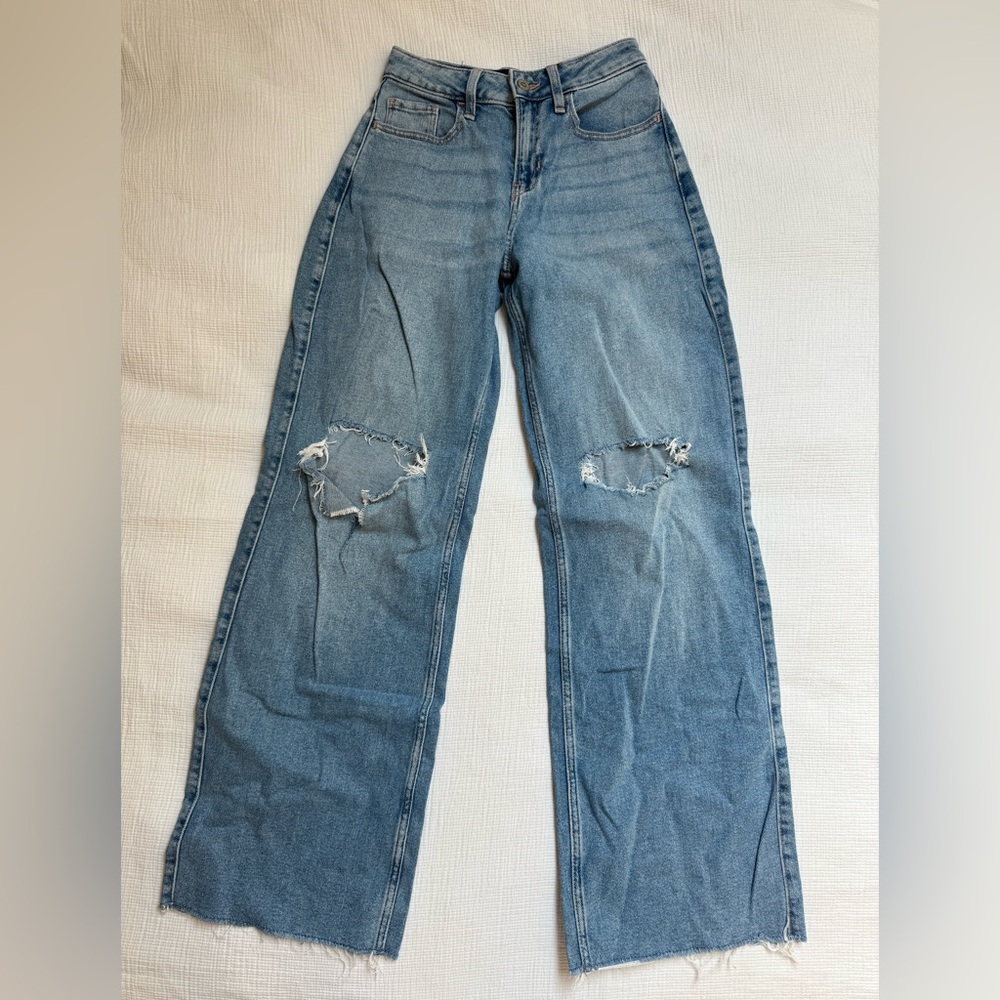 Hollister High Rise Vintage Baggy Ripped Jean Size 00R
